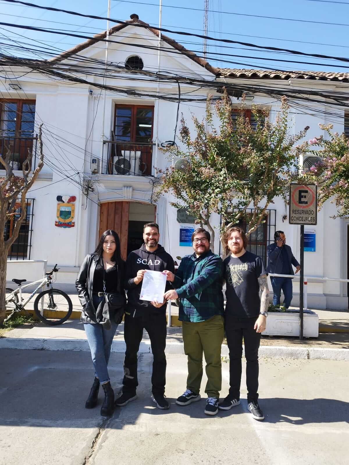 SEMC concretó en conjunto con la Junta de Vecinos una actividad sobre patrimonio y organización en el ex colegio de Cuchipuy